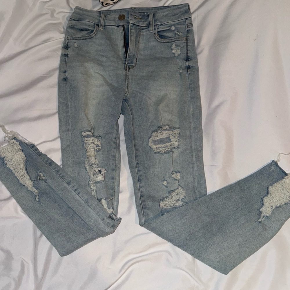 Distressed Light Blue American Eagle Jeans